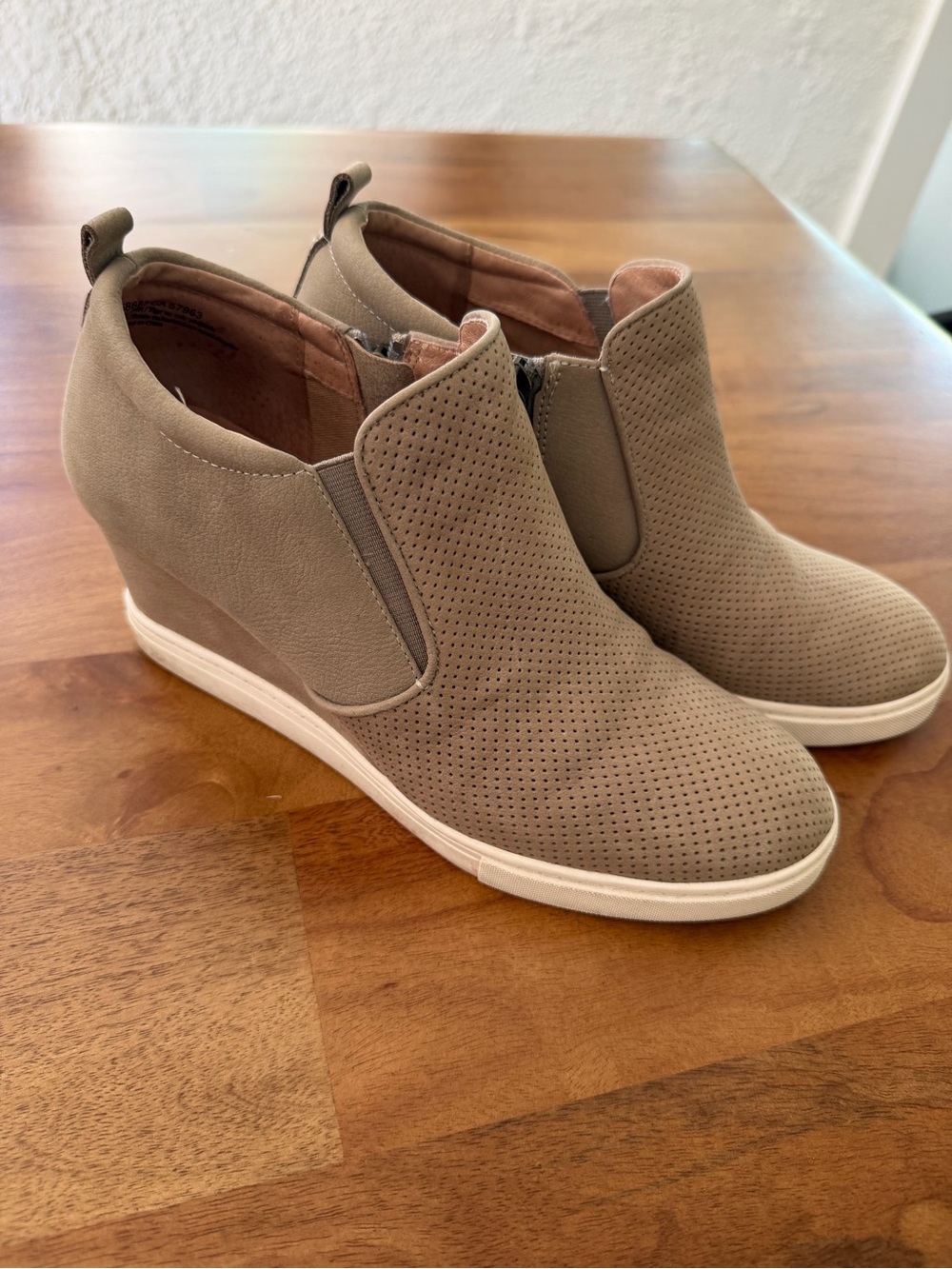 Caslon Taupe Suede Wedge Booties w/ White Sole - Women's size 8.5 *Like New!*